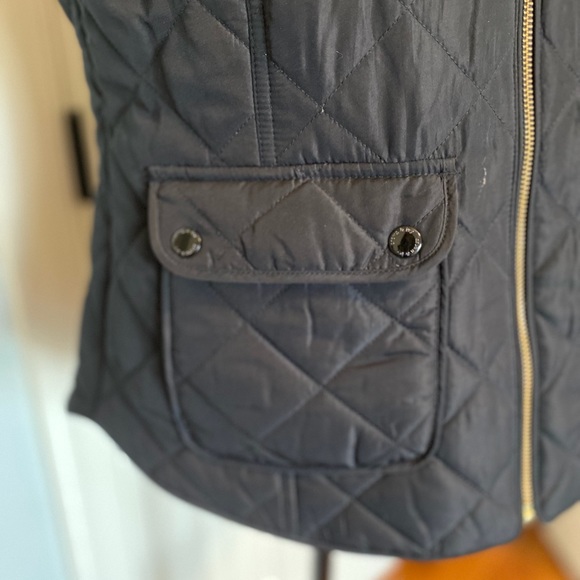 Crown & Ivy Black vest, women’s M NWT - Picture 4 of 7